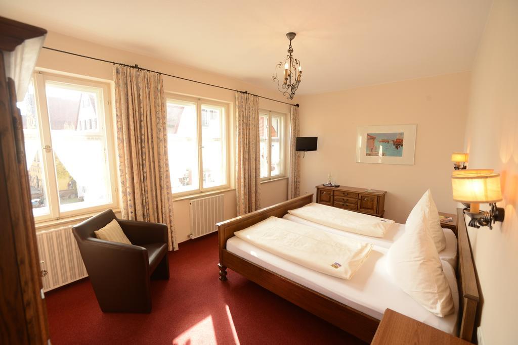 Hotel Eisenkrug Dinkelsbühl Quarto foto